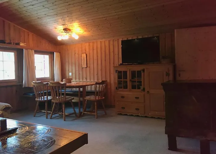 Tgesa Frena شقة سيدرن