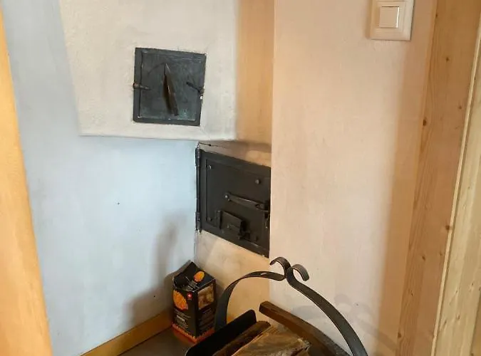 Tgesa Frena سيدرن