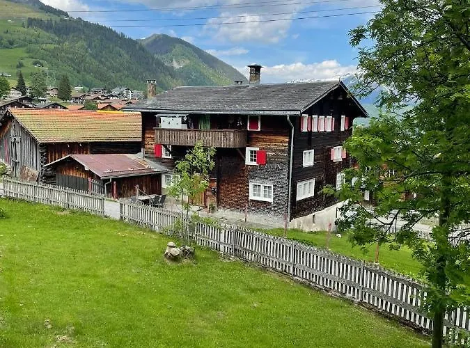 Tgesa Frena Appartement Sedrun